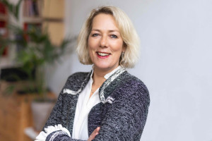 PvdA Weesp-Driemond benoemt Esther Overweter tot afdelingsvoorzitter